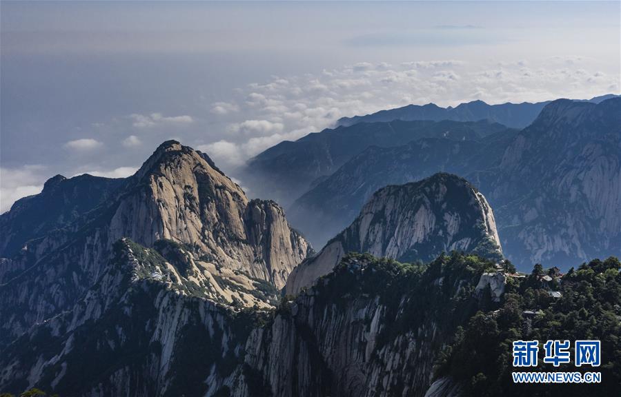 （美丽中国）（5）空山新雨后 西岳景色新
