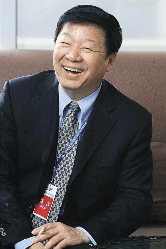 大中电器创始人张大中