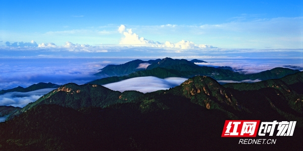 南岳衡山群峰.jpg 南岳衡山群峰.jpg