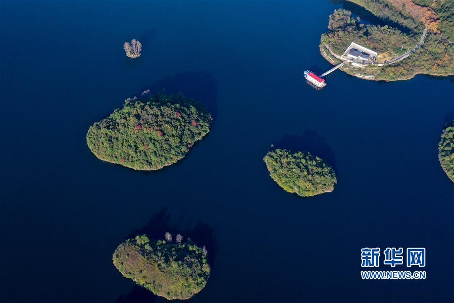 （美丽中国）（1）初冬阿哈湖景如画