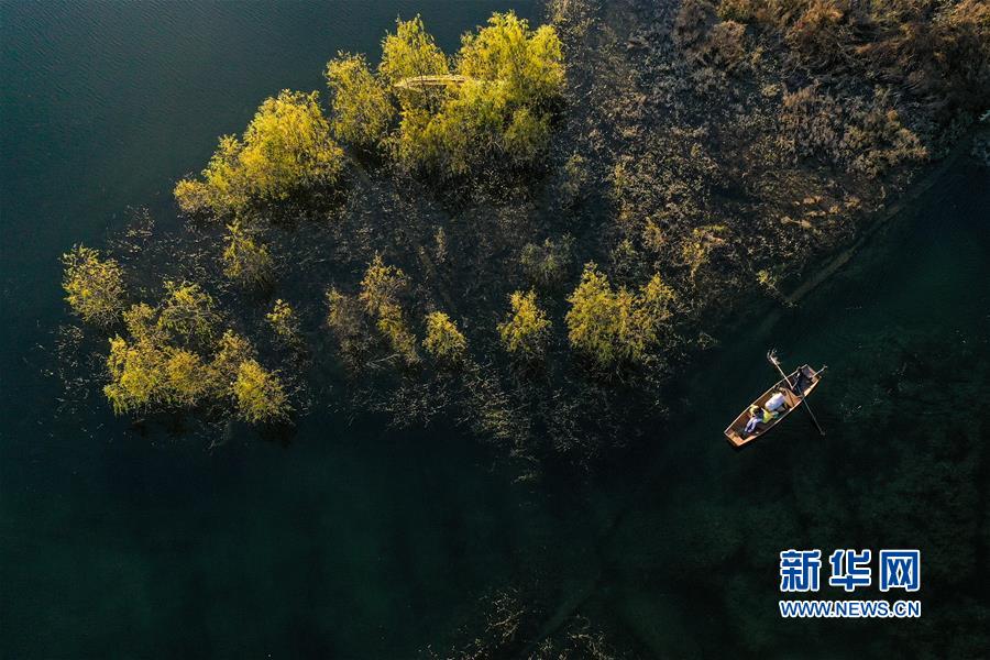 （美丽中国）（7）初冬阿哈湖景如画