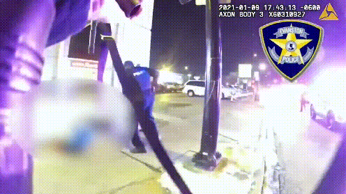 1611888808180592.gif Evanston police release body cam footage related to deadly shooting spree (2).gif